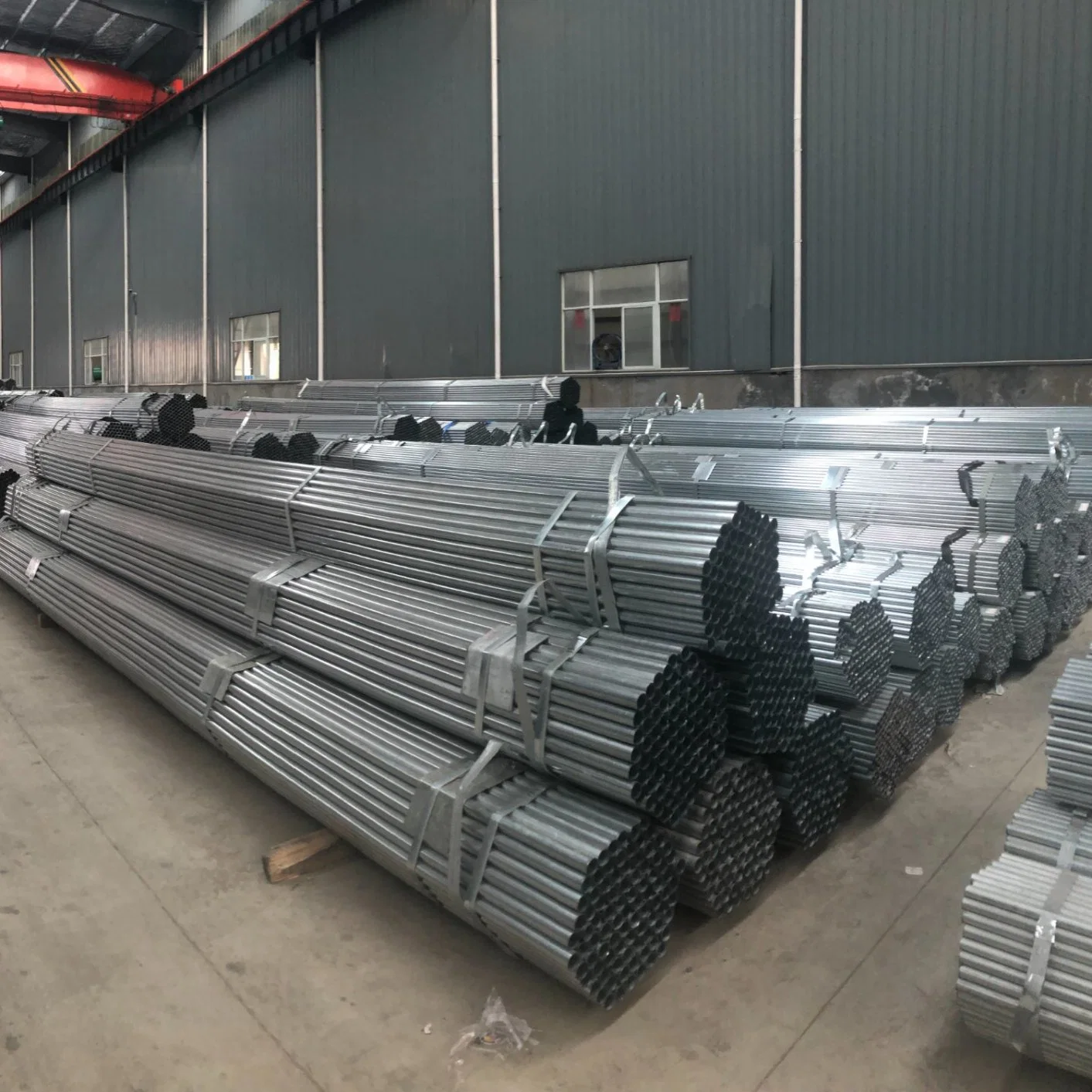 Factory Direct Sales Hot DIP Galvanized Steel Pipe Diameter EMT Pipe 2 Inch 1000mm Round Clamp Welded