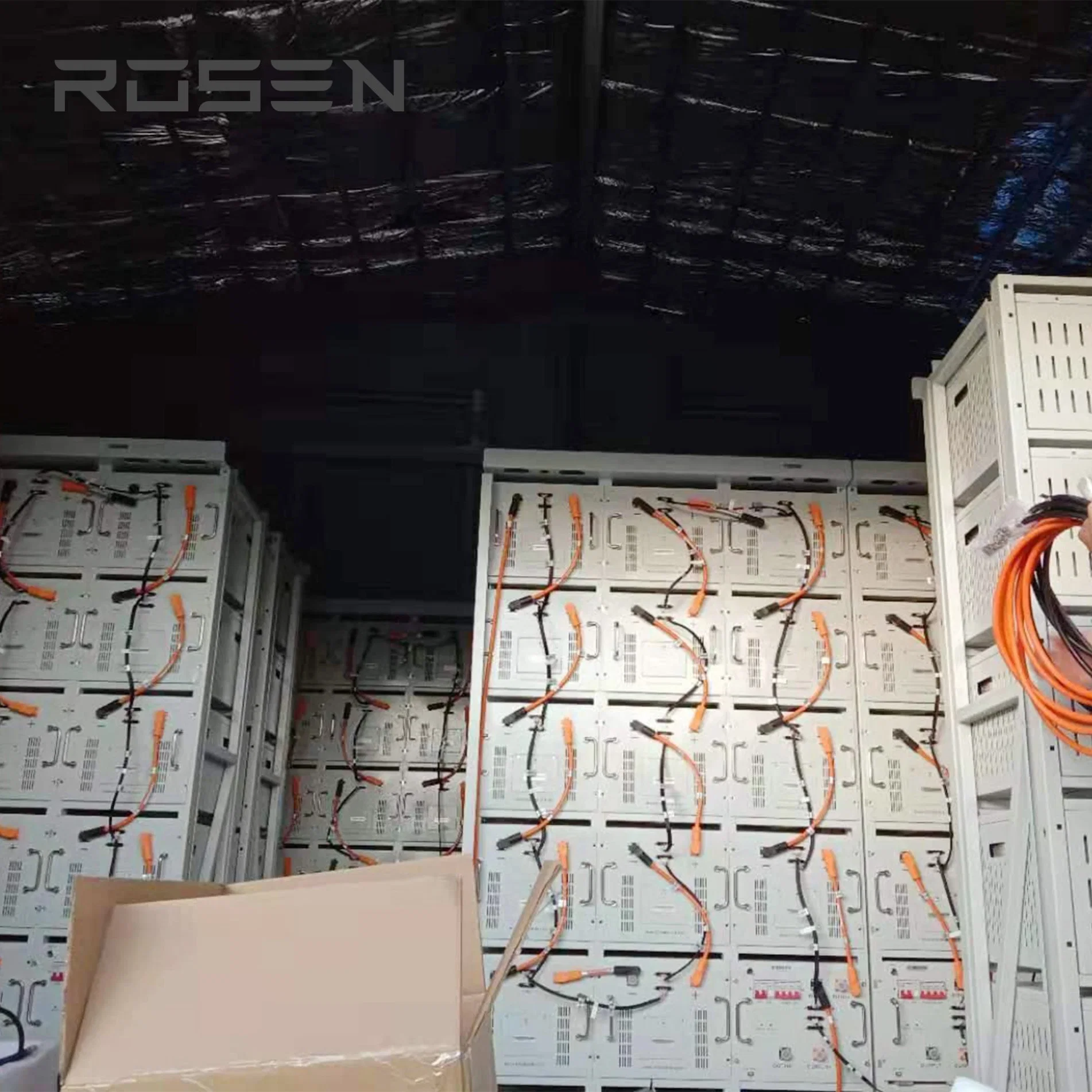 Rosen a Alta Tensão 800kw AC Sistema Solar Bateria de íon de lítio contentor Energia Ess Rack de armazenamento