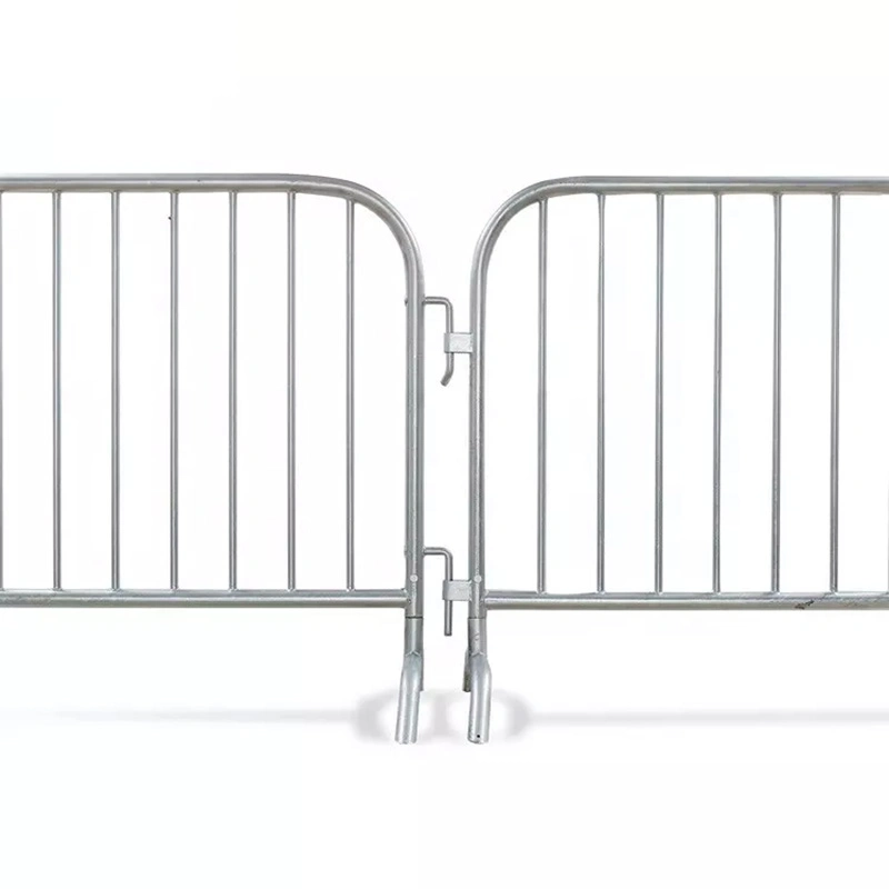 Crowd Control Barrier Traffic Road Safety Barrier Steel Barricades with Bridge Base