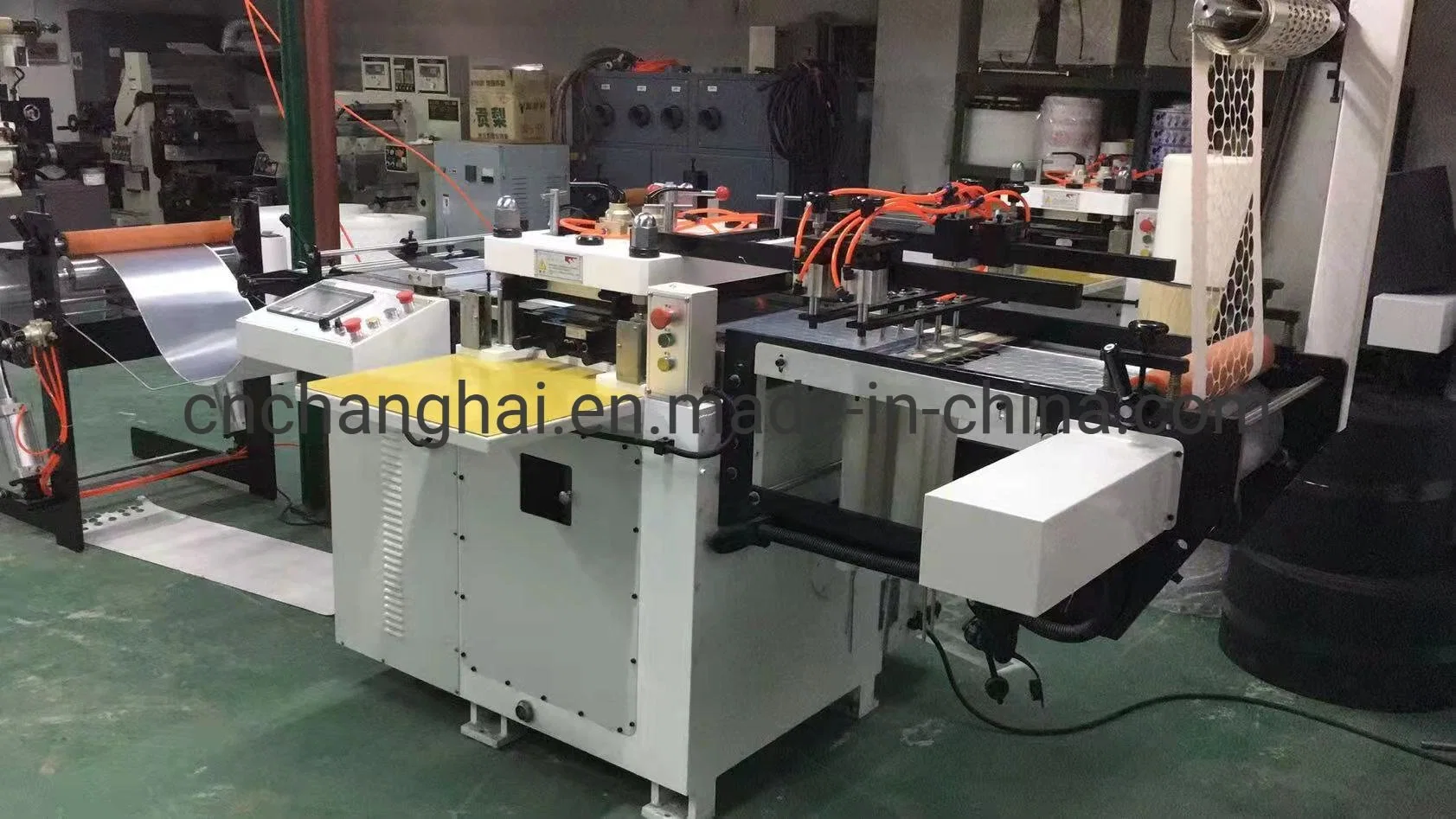 Induction Cap Sealing Wads Punching Cutting Machine with Collecting Tubes Sorting Function