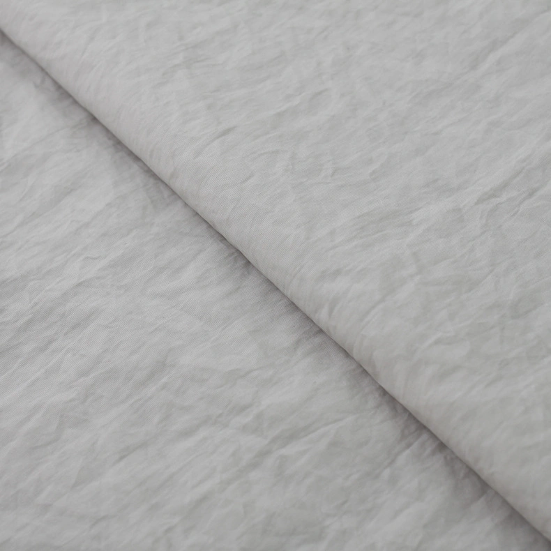 Colores personalizados de Nylon tejido Taslan Crinkled Crinkly 120 gramos de tejido poliamida tejido impermeable chaquetas Popular