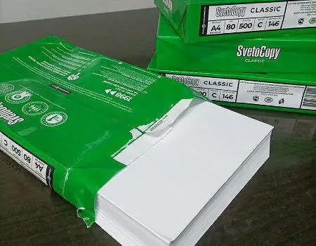 Papel de cópia A4 para impressão de escritório com alta pureza.