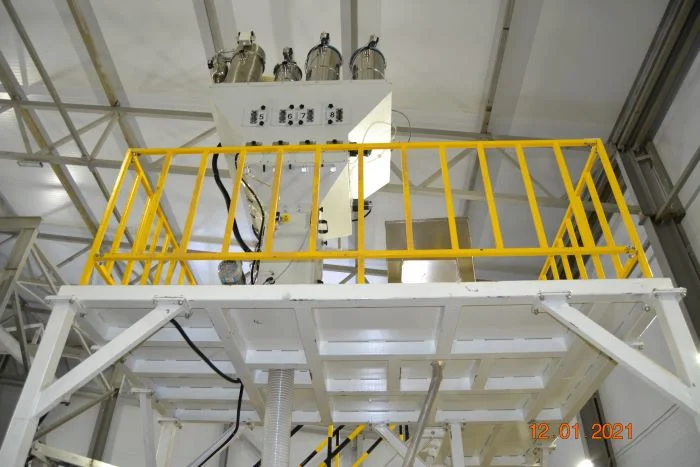 XPE IXPE Cross-Linked Foaming Sheet Extruder Automatic Mixing System of CE