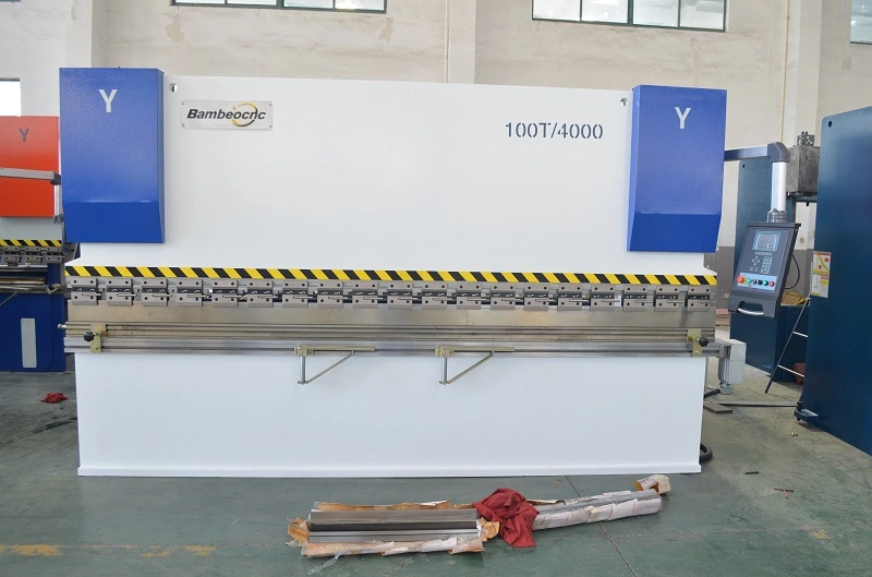 200t 4000mm Automatische hydraulische Press Biegemaschine in der Metallurgie Industrie