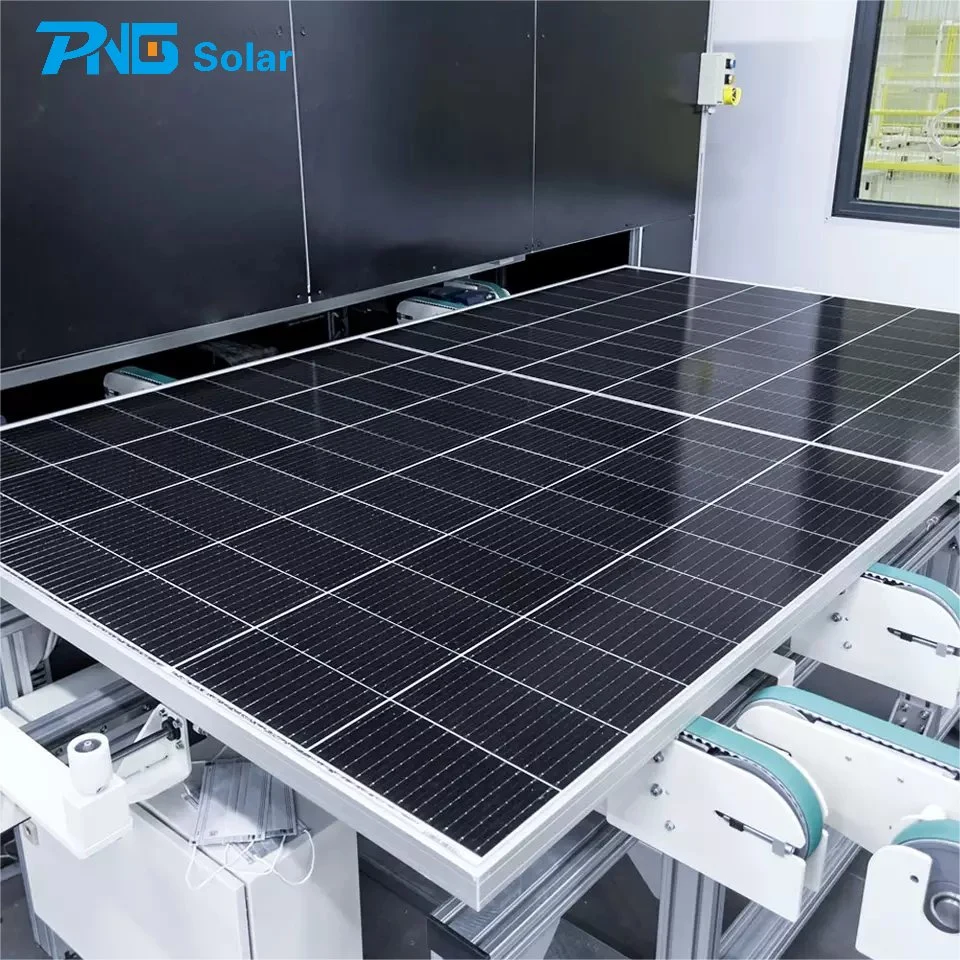 Stock Europe dernière technologie 650 W 655W 660W 665W 6670W Bifacial Panneau solaire