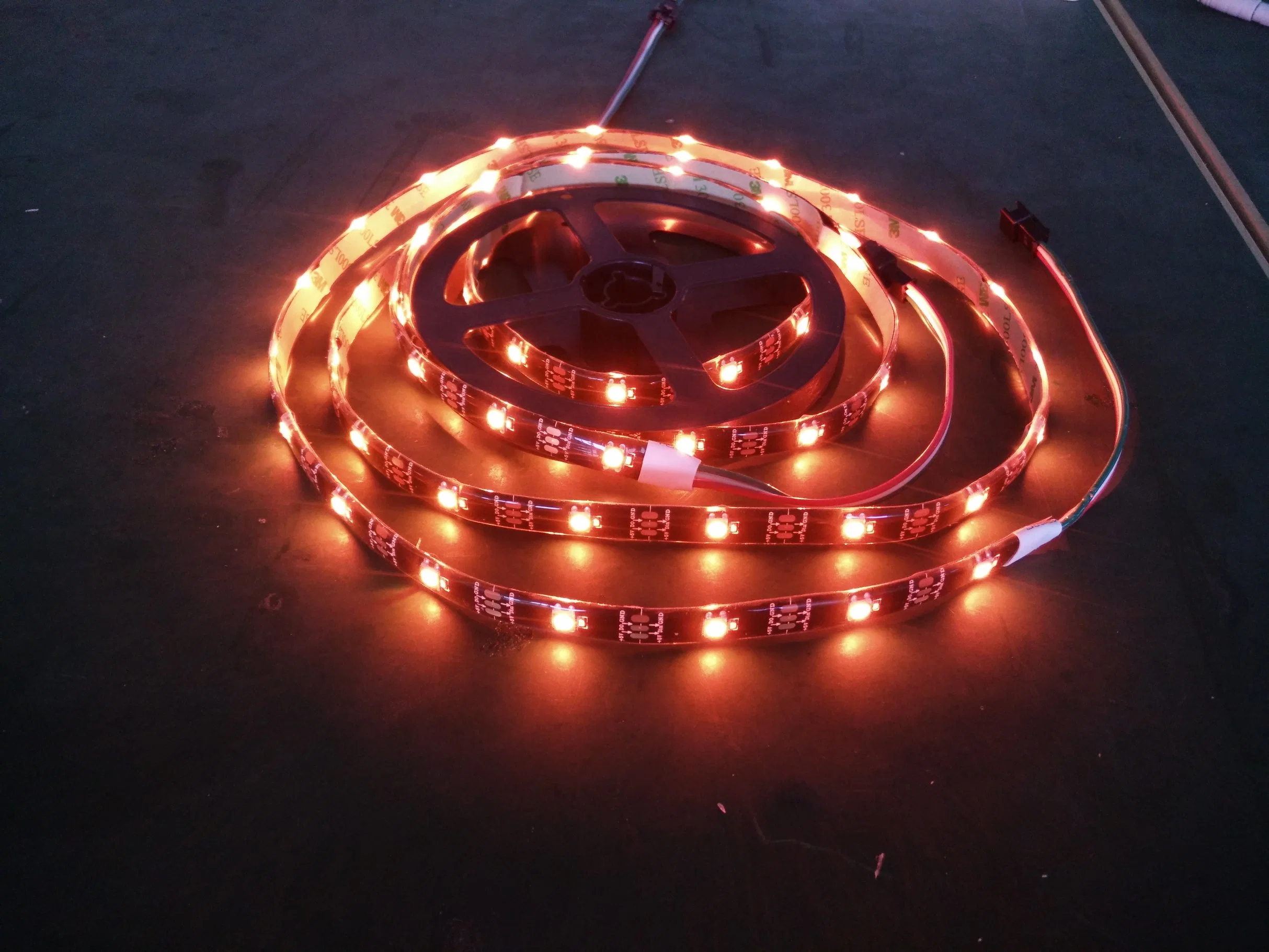 SMD5050 LED Strip Light 60LED/M Super Bright Flexible LED Stripe Tape Lighting with Decoration