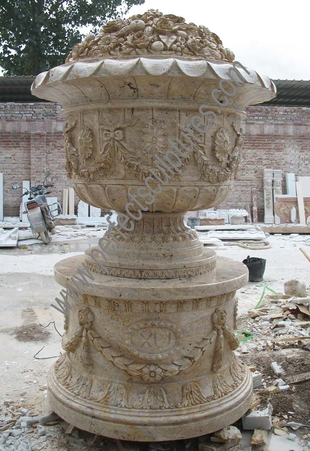 Commerce de gros bon jardin décoratifs en pierre de marbre du semoir (Flowerpot QFP027)