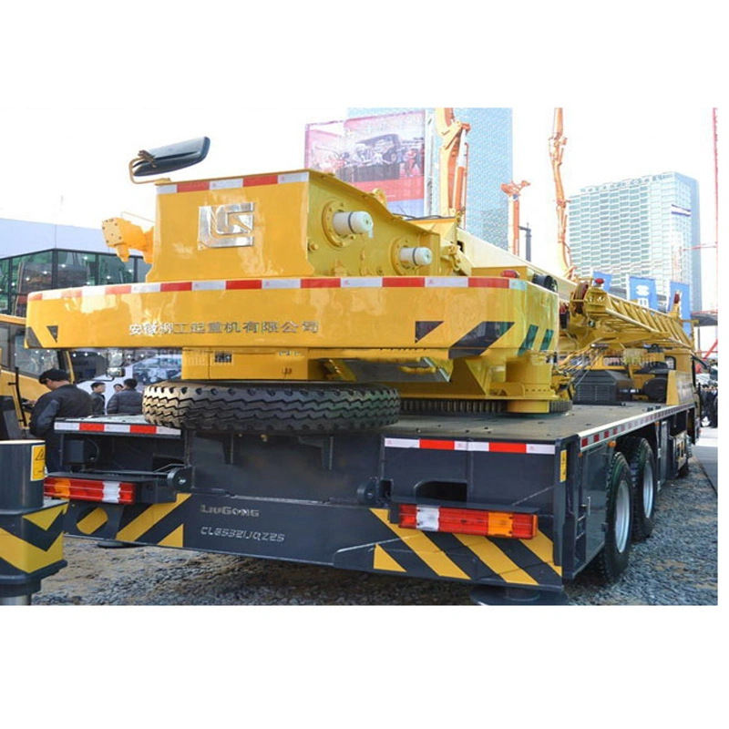 Liugong Mobile 25 Ton 4 Sections Telescopic Boom Truck Crane Tc250A4