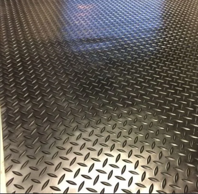 Hot Salefactory Manufacture Anti-Slip Checker Rubber Sheet / Rubber Mat/Flooring Mat