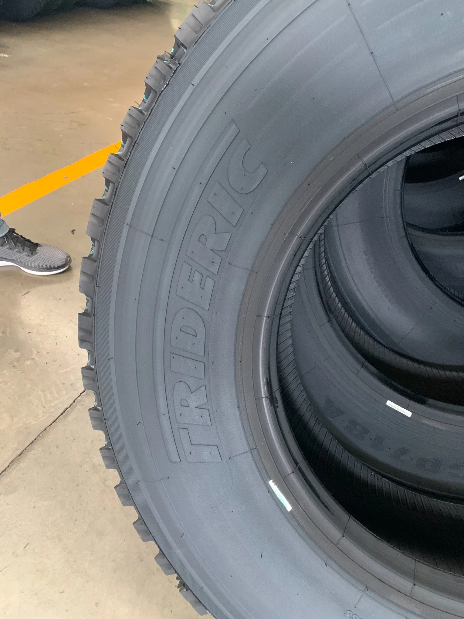 315.80.22.5 315 80r22.5 315 80 22.5 315/80.22.5 and 315/80r22.5 High quality/High cost performance  Chinese Tyre Prices Radial Truck Tires, TBR Tyre Bus Car Tyre, Trailer Tire