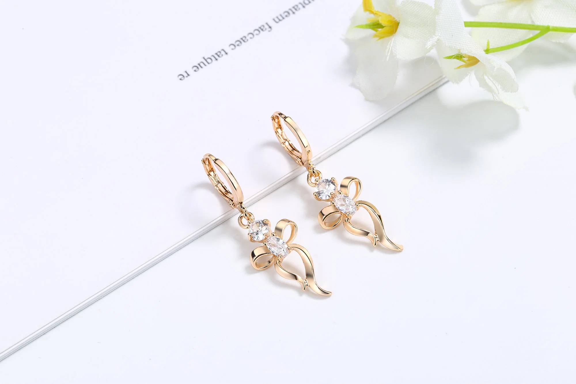 New Fashion Designs Jewelry Zircon Elegant Women Gold Plated Drop Earring