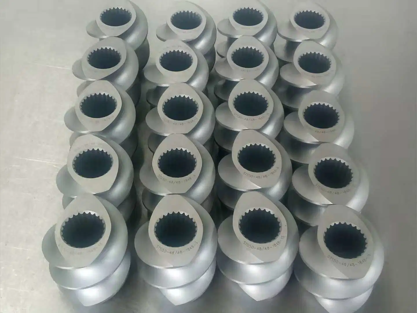 Nitriding Screw Segment Plastic Extruder Barrel Shaft