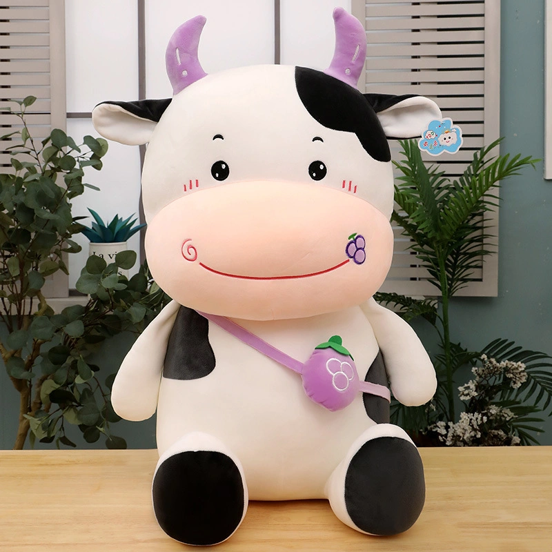 Wholesale/Supplier Promotion Gift Kids Toy Soft Stuffed Plush Cow with Strawberry Bag