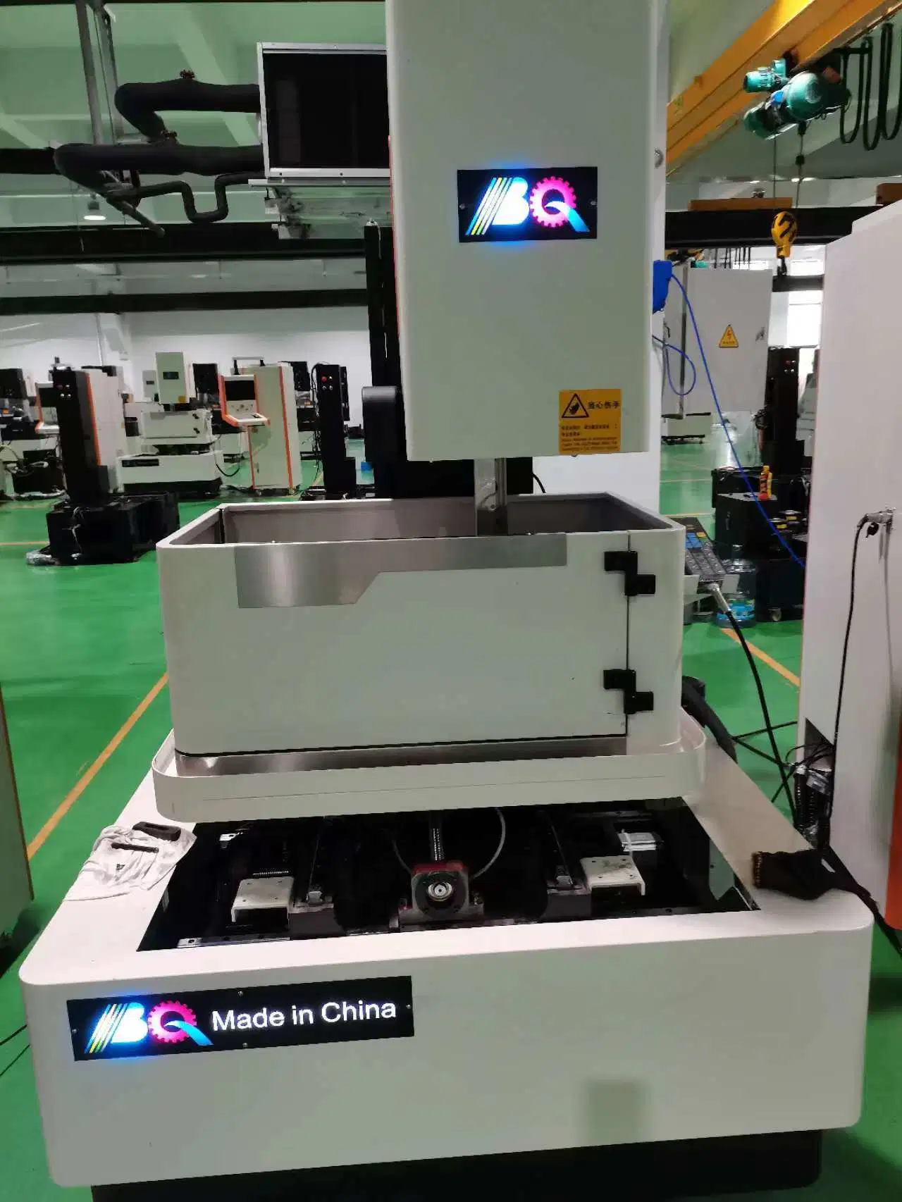 China CNC de alta eficiencia de corte de alambre de la máquina de EDM BQ630