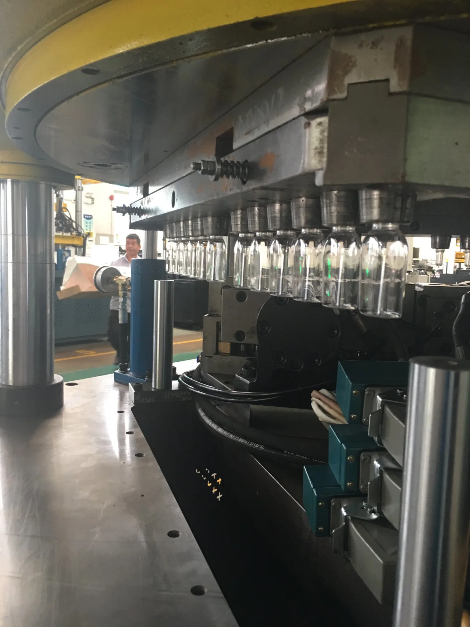 Pet Sheet Extrusion Line Air Blow Injection Molding Machine Price ABS Acrylic Injection Molding Machine