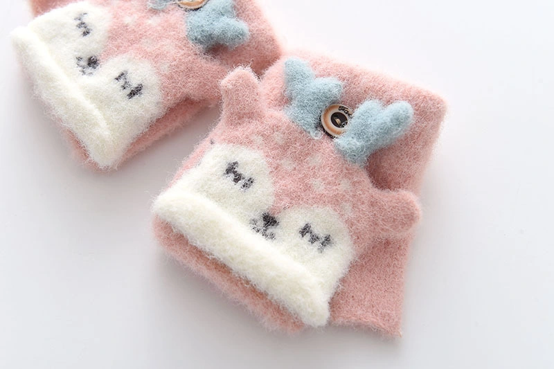 Invierno Cute Cartoon Fresa bebé Medio dedo tapa de la tapa para niños pequeños caliente Guantes