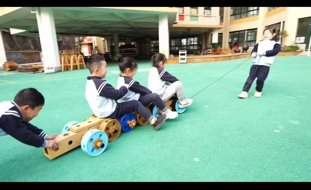 Novo design dos jogos de autocarro parque infantil para vários jogadores brinquedo Automóvel