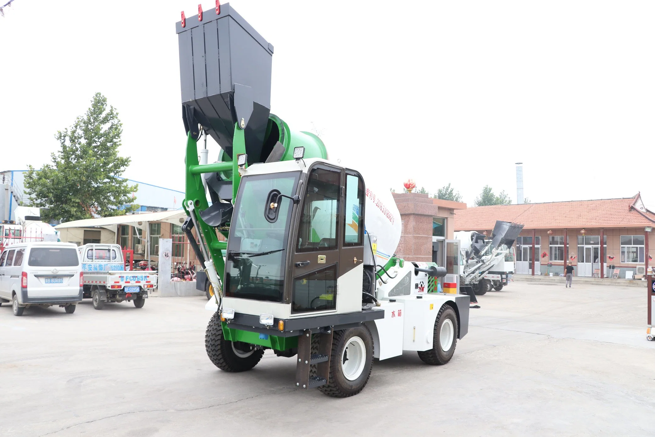 3.5cbm Heavy Self Loading Mobile Concrete Cement Mixer Construction Mixing Machine Machinery Truck