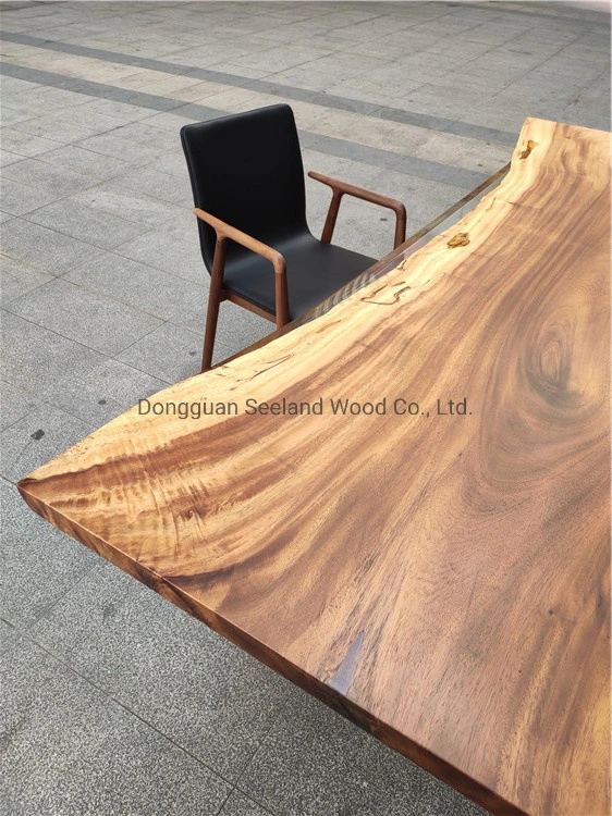 Mono personalizado Pod (Suar) Madera la textura de la Mesa de comedor con Live Edge para mobiliario de lujo