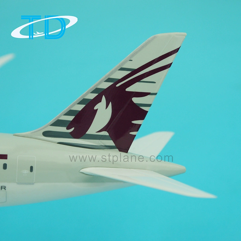 B787-8 Qatar 28cm Airplane Model Perfect Gift for Pilots and Collectors