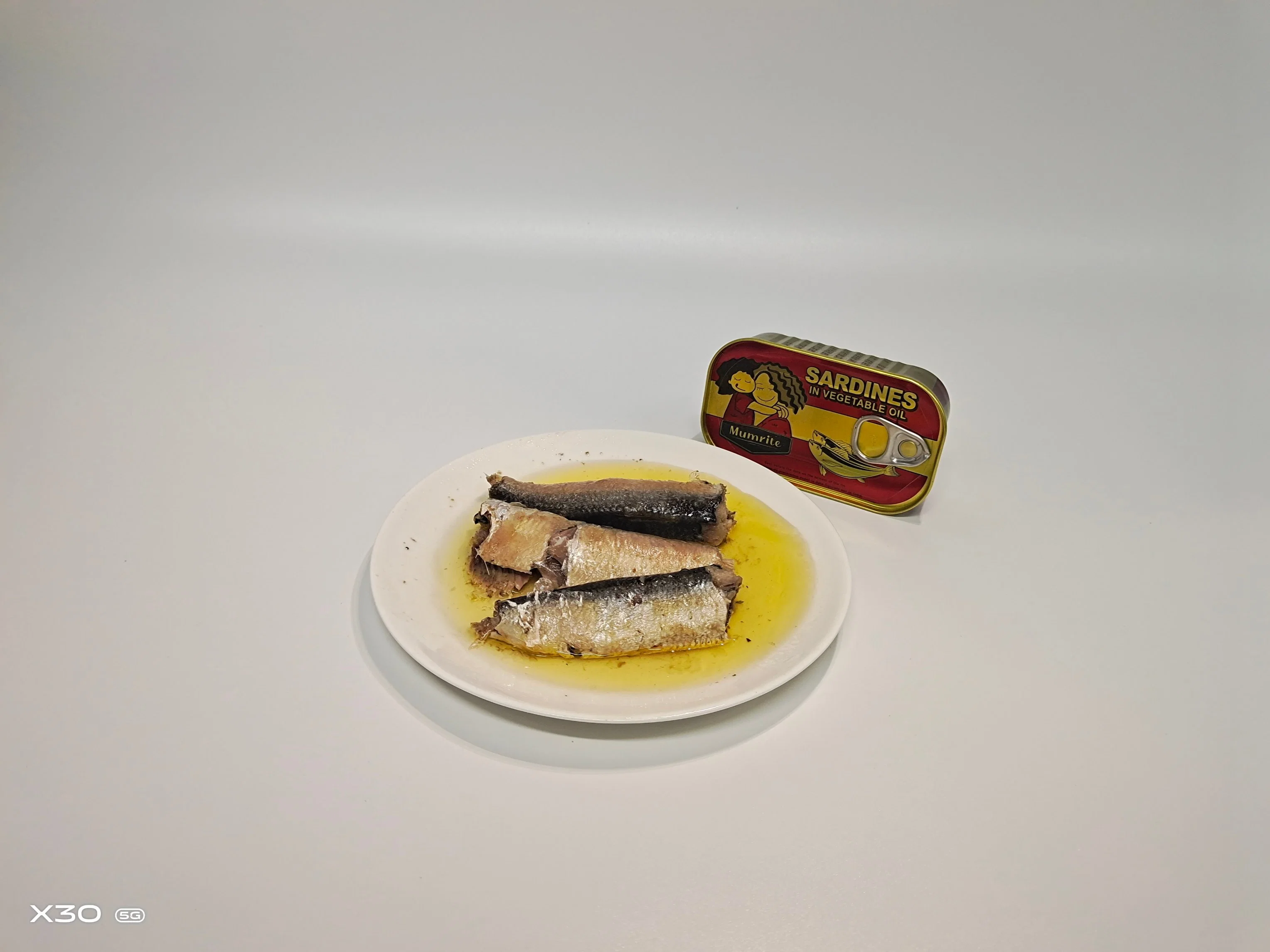 Factory Direct Sell High quality/High cost performance  Sardine Canned Sardine in Oil Canned Seafood