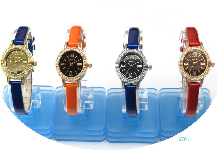 Manufacturer Fashion Custom Jewelry Quartz Alloy Case Wrist Watch (WY-011)