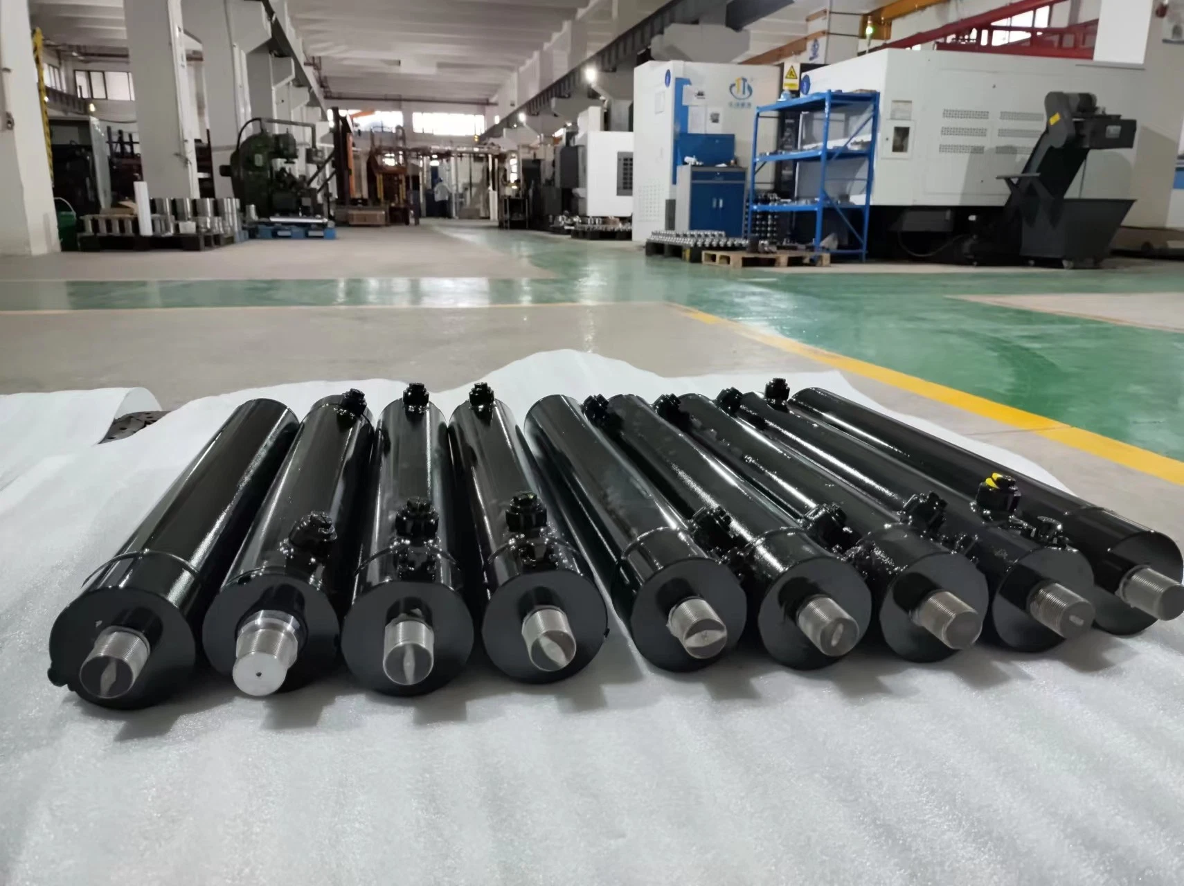 China Manufacturer Custom Large Forklift Spare Part Steering Hydraulic Oil Cylinder with Sensor