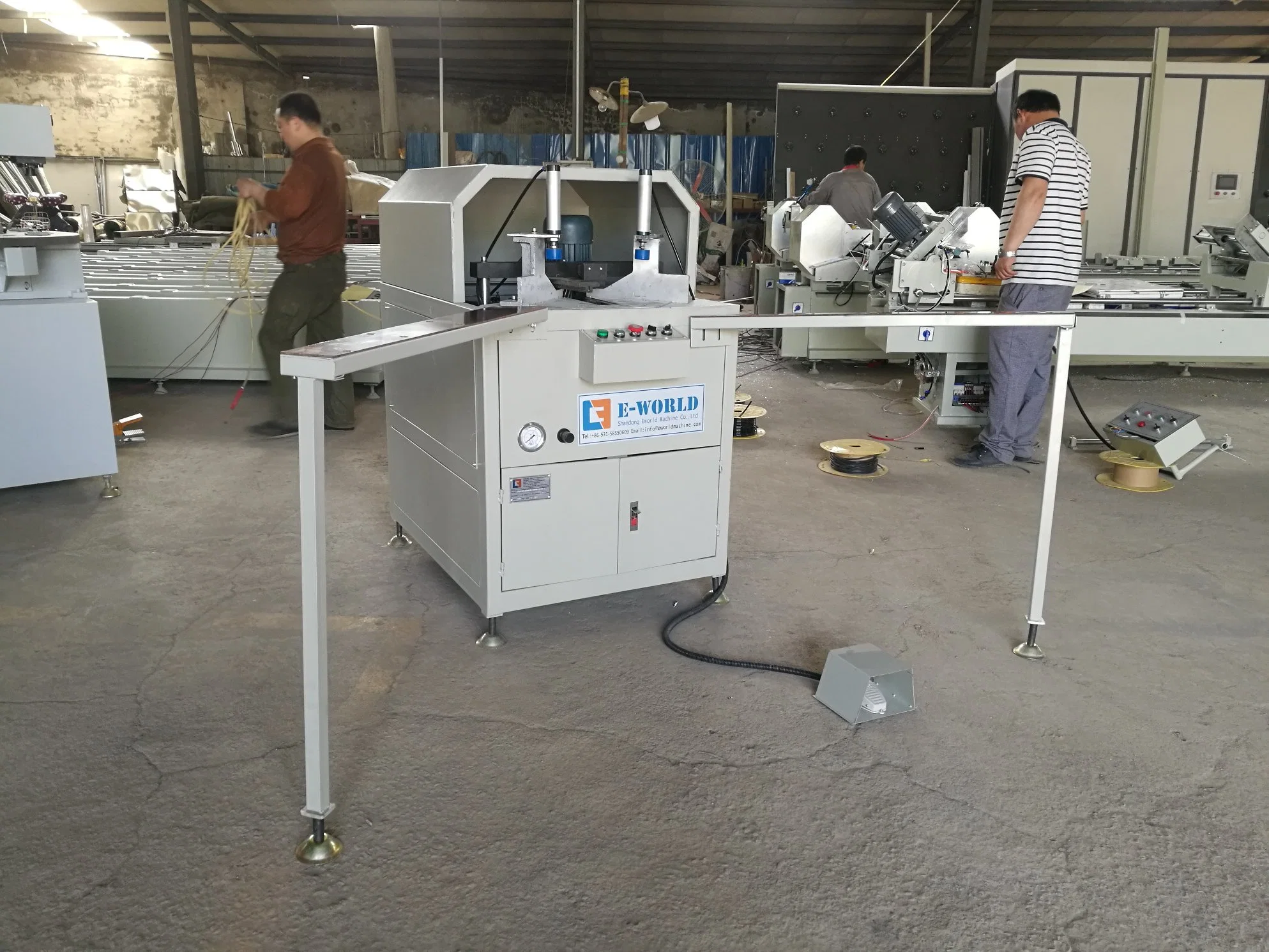 PVC UPVC Automatic Corner Cleaning Machine Plastic Profile Window Frame Cleaning Equipment PVC Corner Cleaning Machine Aluminium Saw Fraise Milling