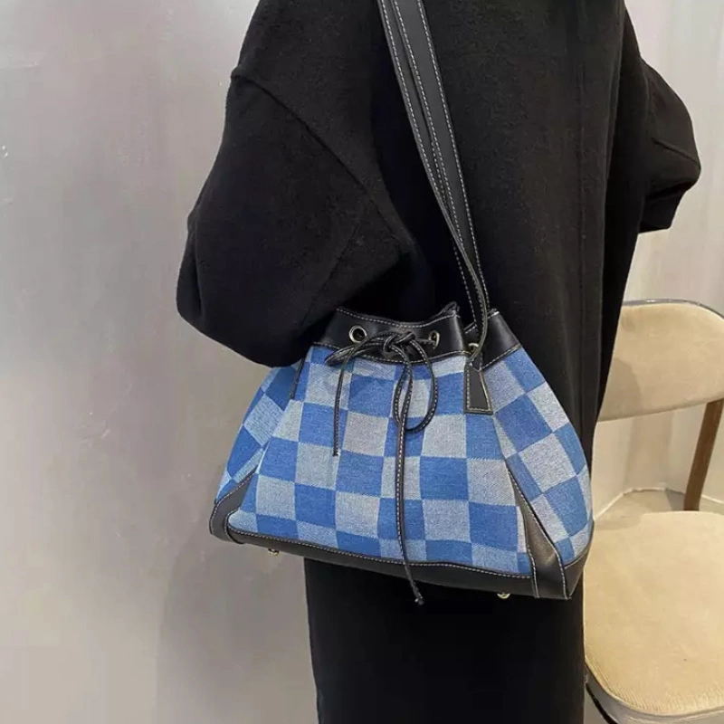 La nueva bolsa de tela Denim para niña Lattice Diseñador Bolsos Bolso Mujer Bolsos Bolso de la cuchara grande