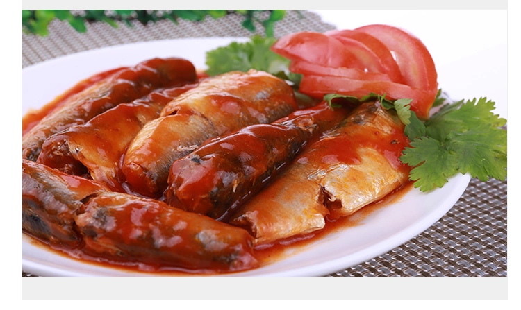 Sardine рыба в томатном соусе держать в овальной формы может