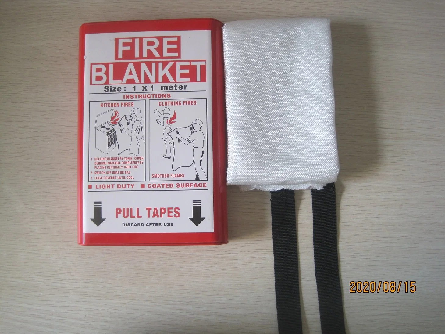 En 1869: 1997 Fiberglass Emergency Fire Blankets