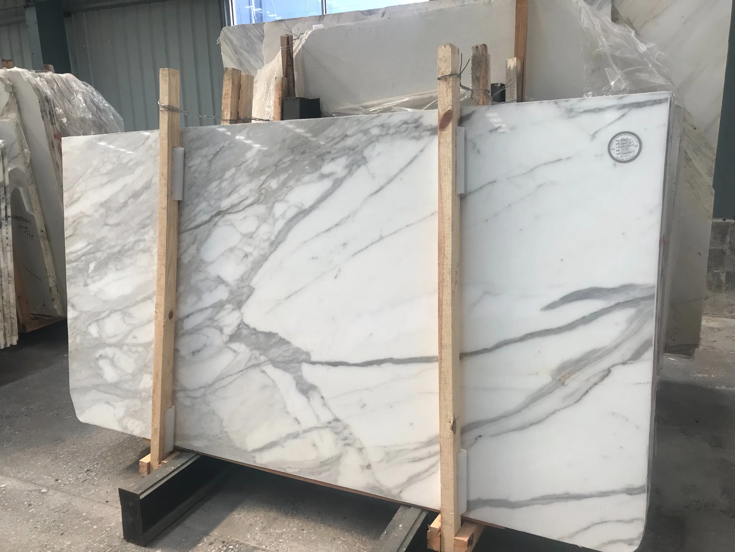 Factory Direct Sale Golden Calacatta Carla Carter Gold Marble Slab