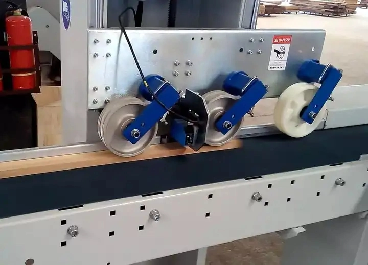 a+ High Speed Woodworking PLC Timber Wood Optimizing Docking Cut off Saw