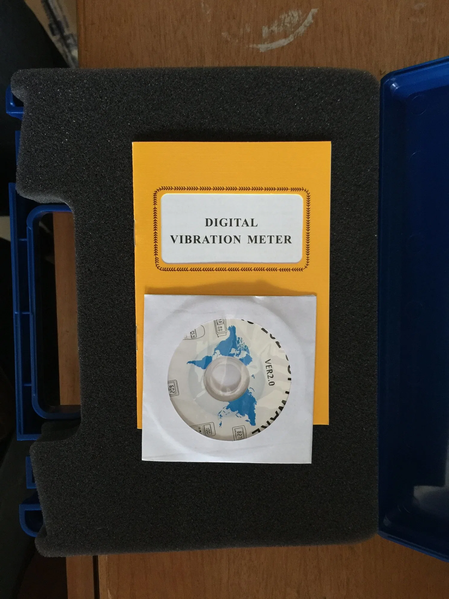 Acceleration / Velocity / Displacement Vibration Meter Vm-600