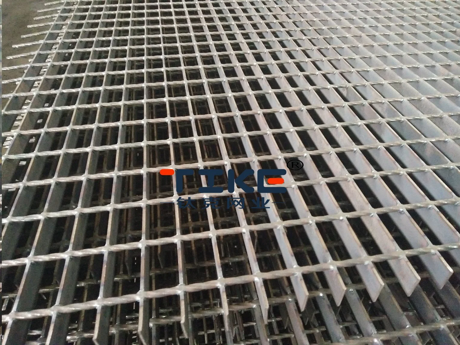 Welded Platform Mesh Grating Heavy Duty Steel Drain Grating