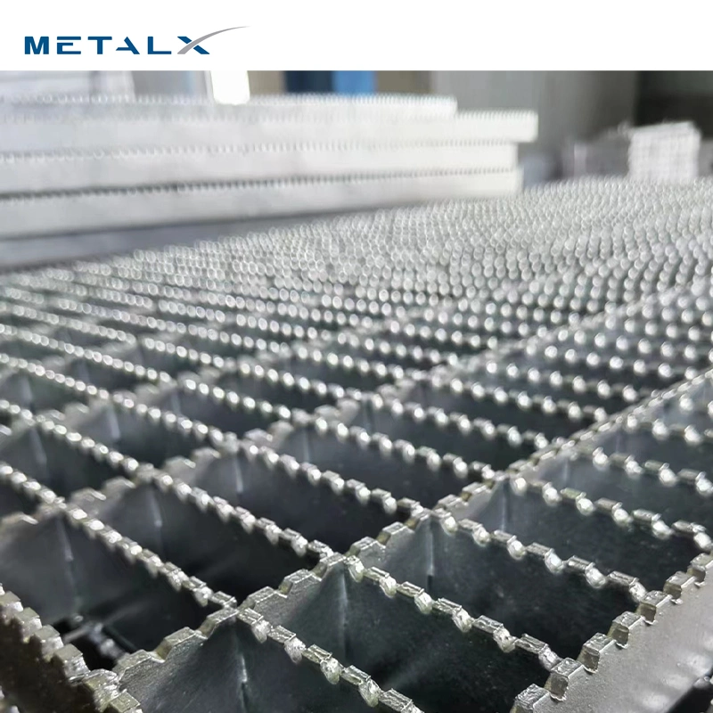 Metal Building Materials Galvanized Steel Steel Grating Grating Hot Dipped 32 X 5mm Plain Bar Grating Flat Bar and Twisted Ba