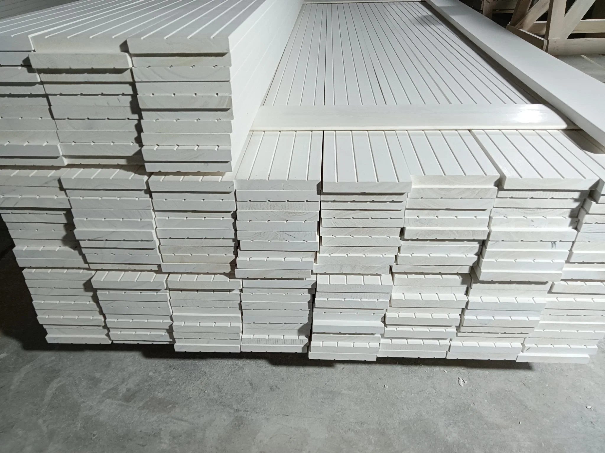 Primed Waterproof Wood Shutter Component Door Frame