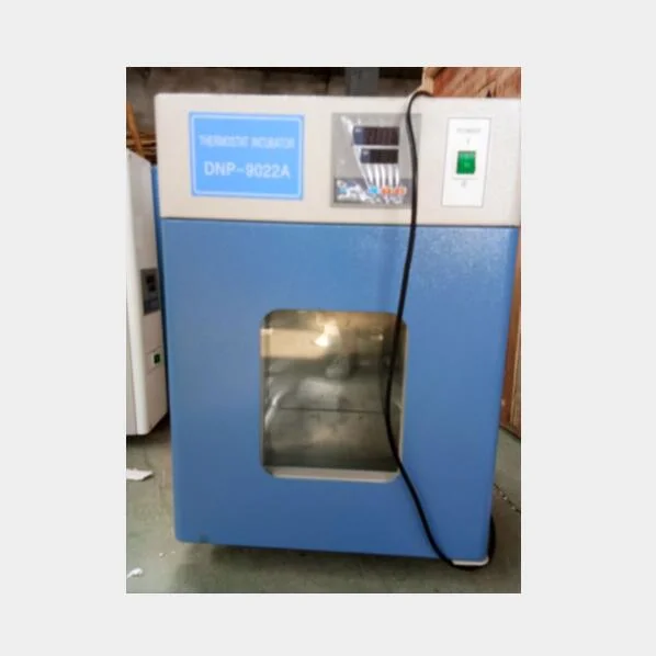 Thermostat Laboratory Incubator with 88L Big Size