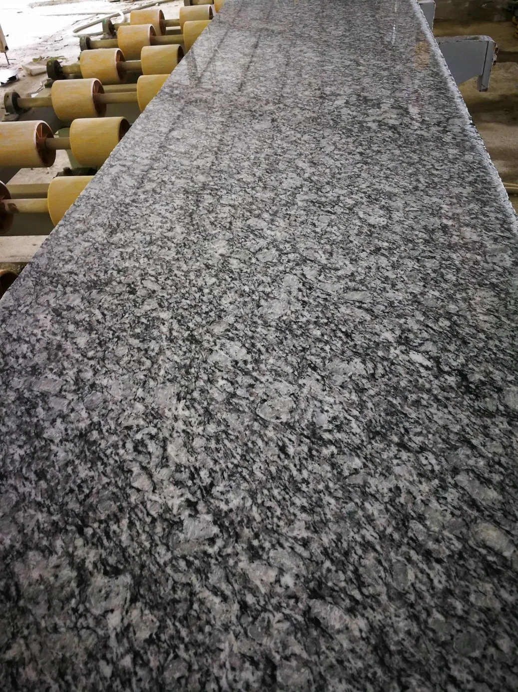 Spray White Granite /Tiles / Counter Tops