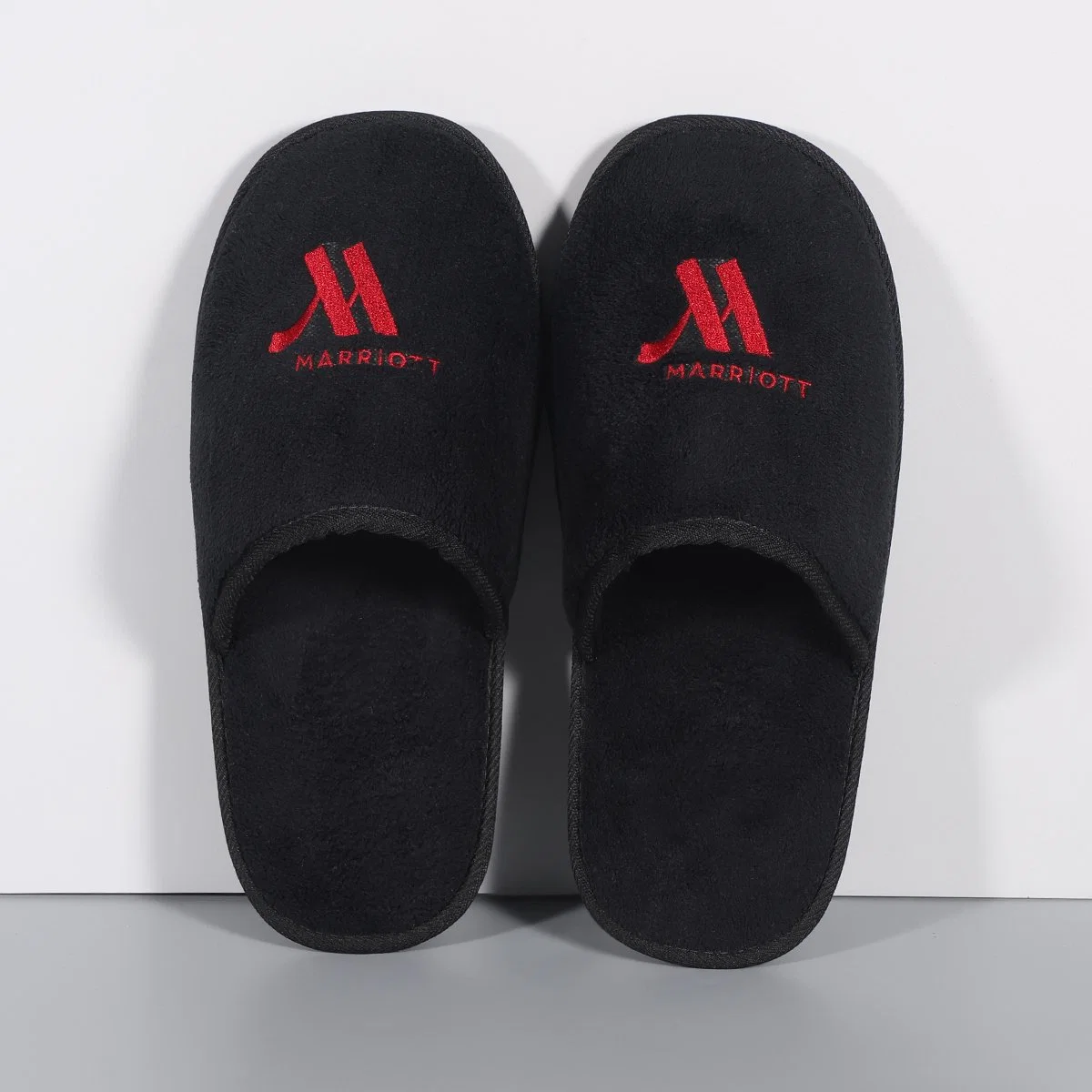 Wholesale/Supplier High quality/High cost performance  Hotel Room Amenities Deerskin Dark Blue Disposable Hotel Slippers