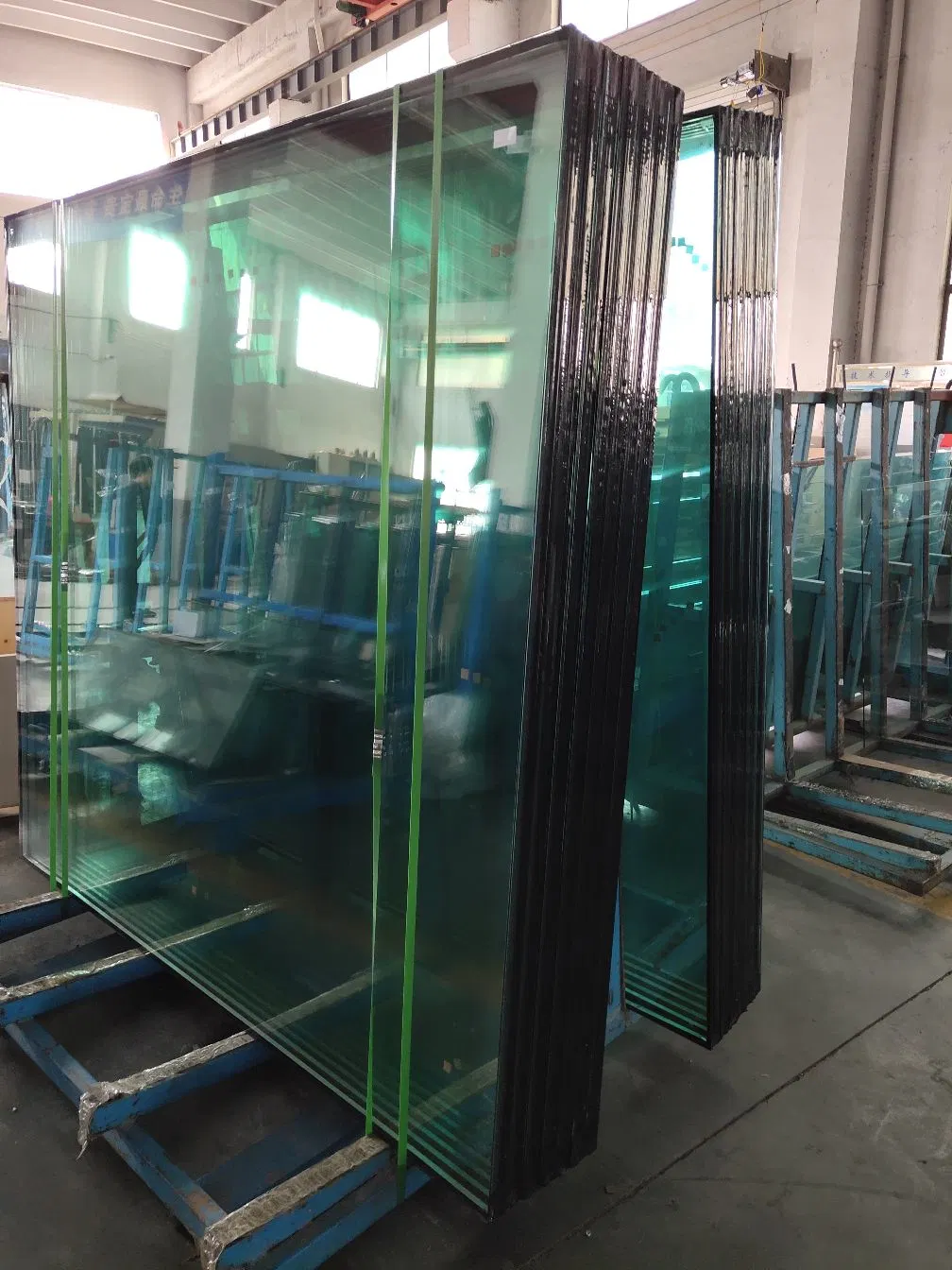 Double Reflective Low E Insulated Tempered Glass Curtain Wall