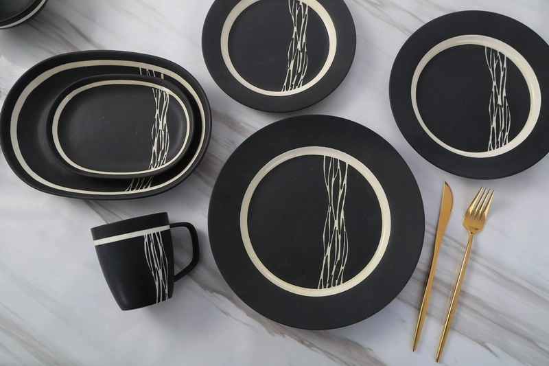 Ceramic Supplier Wholesale/Supplier High quality/High cost performance  Simple Matt Black and White Color Glaze Ceramic Tableware Dinner Sets