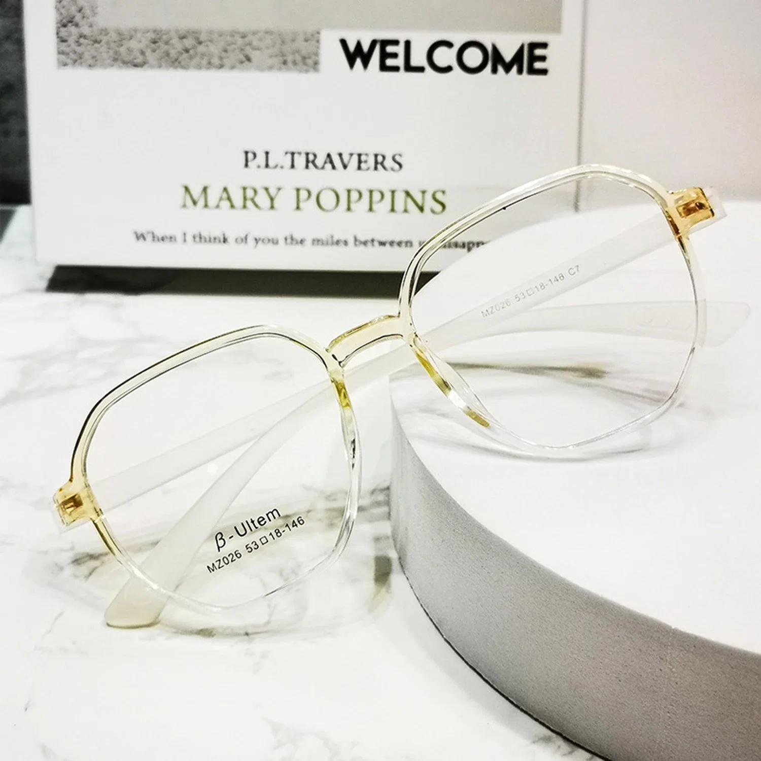 Transparent Clear Eyeglasses Tr90 Glasses Frame Retro Polygon Stylish and Ultra-Light Unisex Plastic Optical Frames