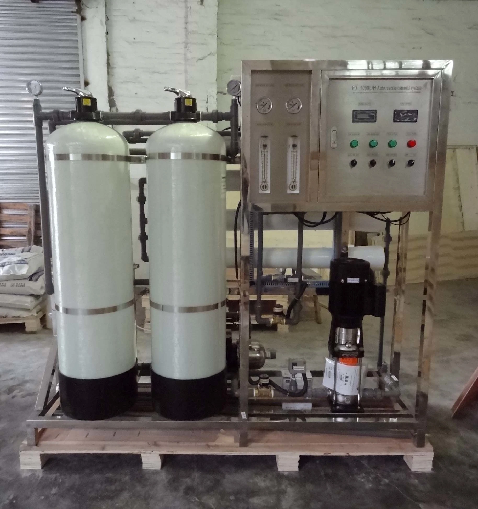 Kyro-1000L/H Industrial Equipment CE Approved Water Filter with RO Water Distiller for Laboratory