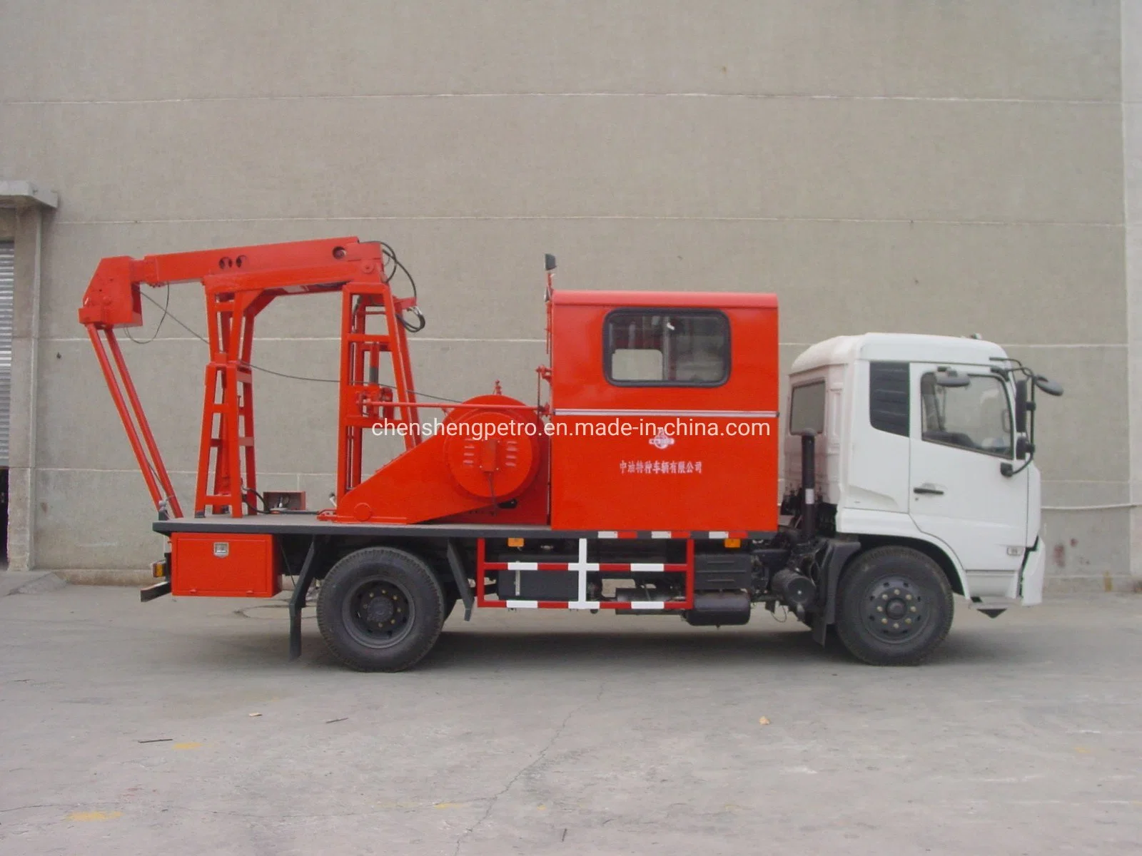 Front Mounted Hydraulic Mast Swabbing Unit Suction Unit Extract Oil Production Truck Oil Recovery Zyt Petroleum Equipment