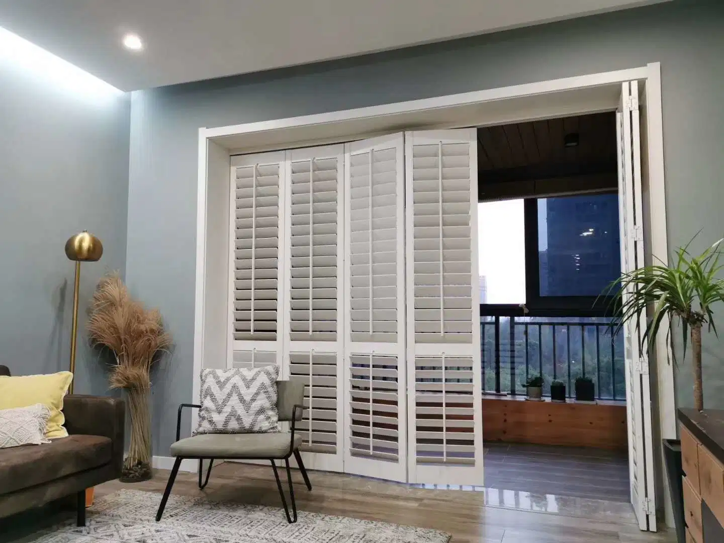 Bi Folding Shutter Door|Faux Wood Shutter Door|PVC Shutter Plantation Shutter Window Shutter From 20 Years Experience Factory at High quality/High cost performance  and Good Price