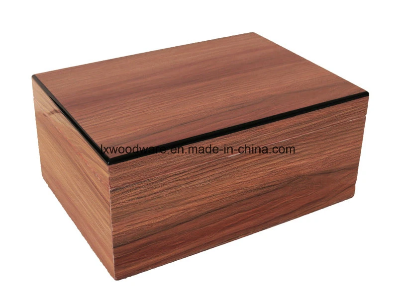 L'artisanat en bois marron finition piano Humidor Cigar Box