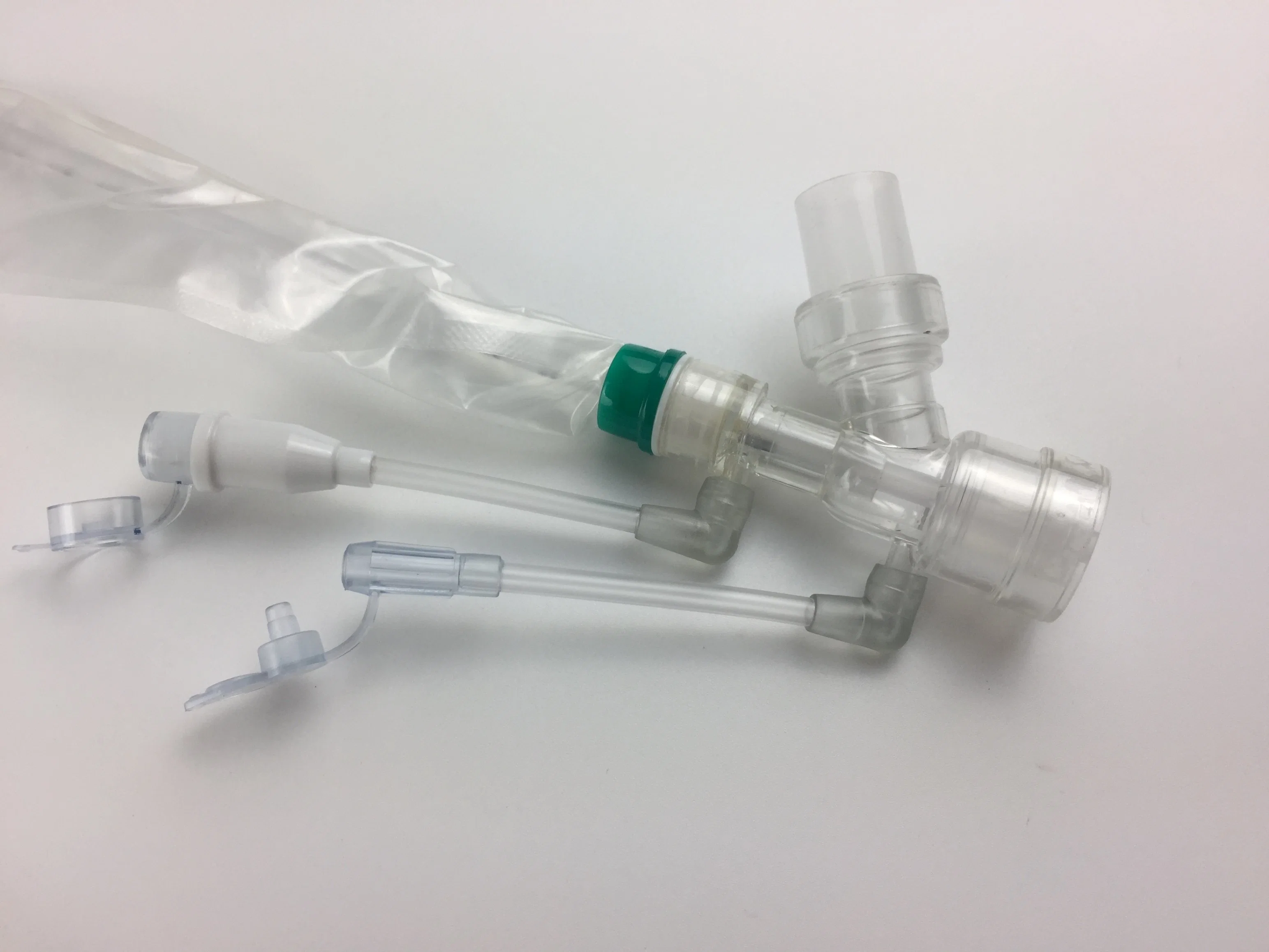 CE FDA ISO Closed Suction Catheter for Adult Different Style