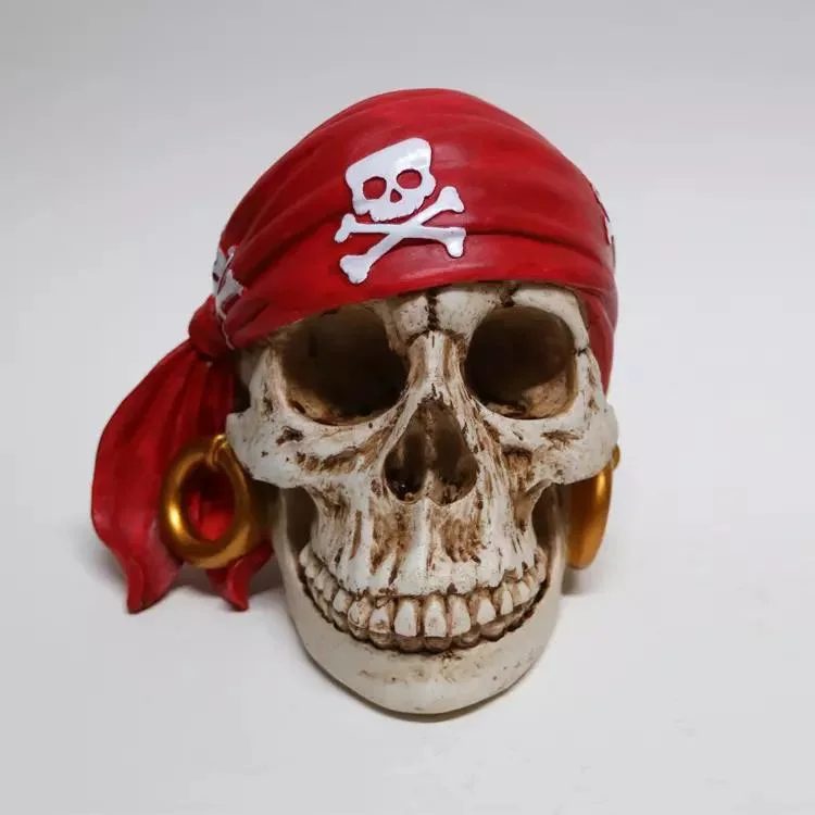 Arte de resina personalizada creativa Pirata Skull Head Estatua Halloween día Decoración personalizada