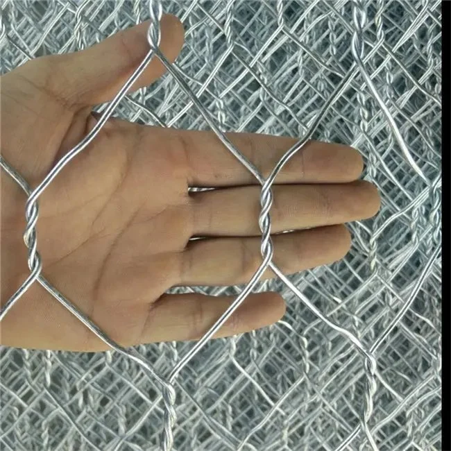 Venta en caliente Caja de gaviones recubiertos de PVC galvanizado utilizada para agua/ Protección del suelo